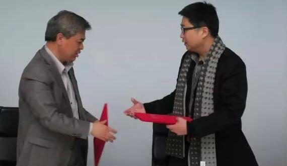 pg电子游戏试玩组团学习体验无锡“拈花湾”，，并与MAO签署战略相助，，预示着pg电子游戏试玩将在精品地产、工业地产、旅游地产等领域与MAO增强深度相助。。。。。。
